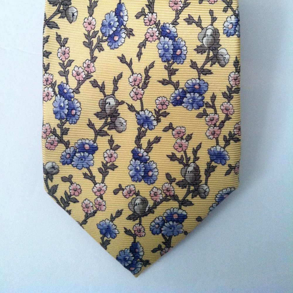 FACONNABLE MEN'S NEW YELLOW SILK TIE  WIDTH: 3 3/4"  MADE IN FRANCE